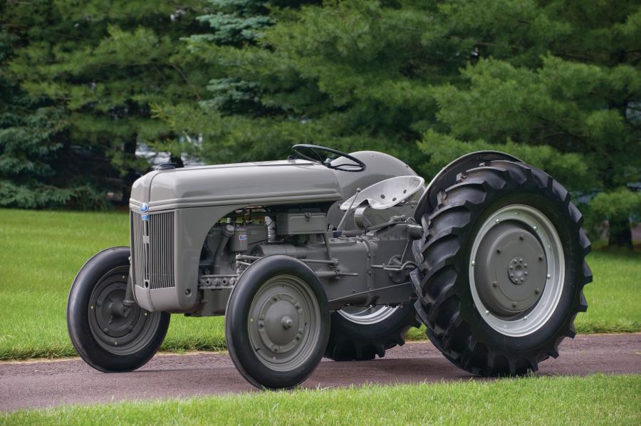  Ford Ferguson Tractor 1942 года  (фото 1 из 1)